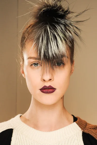 Look 19